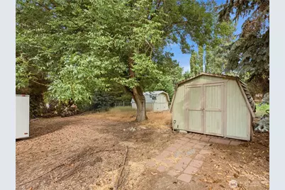 2446 N Ashland Avenue, East Wenatchee, WA 98802 - Photo 31