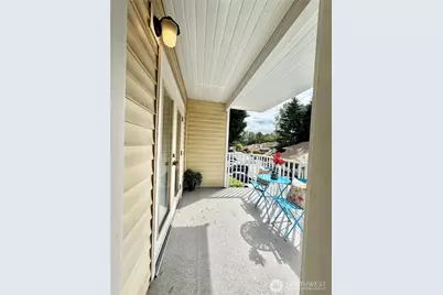 2610 118th Avenue SE #5-202, Bellevue, WA 98005 - Photo 21