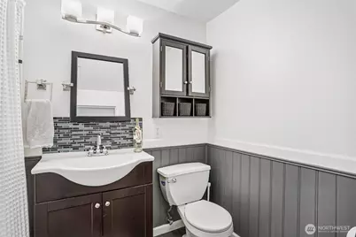 250 NW Dogwood Street #E104, Issaquah, WA 98027 - Photo 21