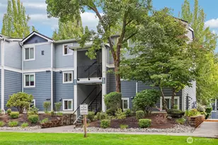 250 NW Dogwood St, Issaquah, WA 98027 - Photo 1