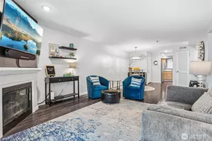 250 NW Dogwood St, Issaquah, WA 98027 - Photo 9
