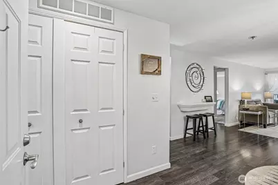 250 NW Dogwood Street #E104, Issaquah, WA 98027 - Photo 3