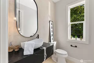 6208 43rd Ave NE, Seattle, WA 98115 - Photo 15