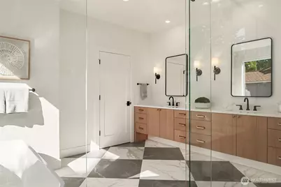 17716 NE 12th Street, Bellevue, WA 98008 - Photo 23