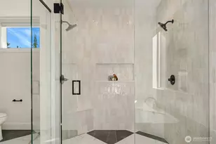 17716 NE 12th St, Bellevue, WA 98008 - Photo 21