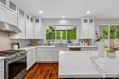 23968 NE 101st Place, Redmond, WA 98053 - Photo 15