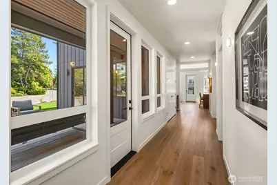 4530 NE 55th Street, Seattle, WA 98105 - Photo 7