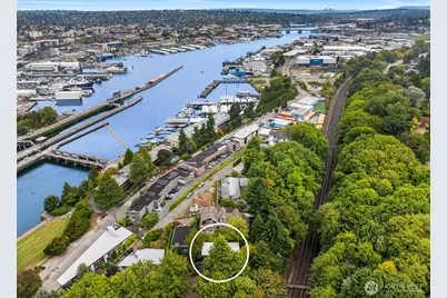 4626 33rd Avenue W, Seattle, WA 98199 - Photo 37