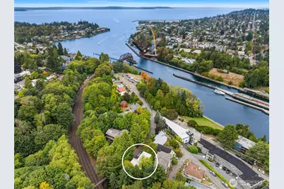 4626 33rd Avenue W, Seattle, WA 98199 - Photo 35