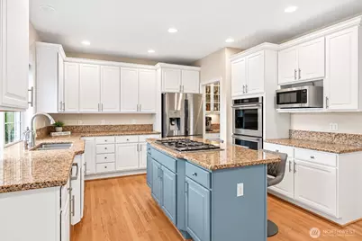 8218 NE 187th Way, Kenmore, WA 98028 - Photo 9
