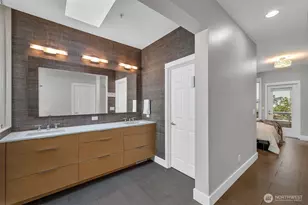 10042 Main St, Bellevue, WA 98004 - Photo 19