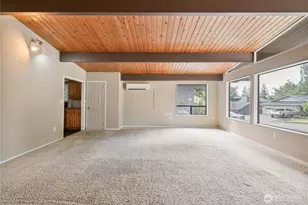 3560 Fairway Ln, Longview, WA 98632 - Photo 5