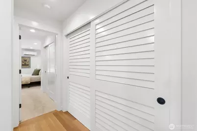 3646 B Greenwood Avenue N, Seattle, WA 98103 - Photo 17