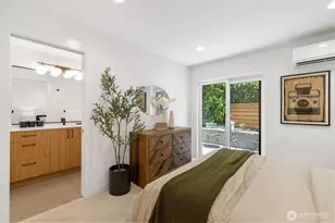 3646 B Greenwood Ave N, Seattle, WA 98103 - Photo 15