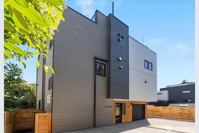 3646 B Greenwood Avenue N, Seattle, WA 98103 - Photo 1