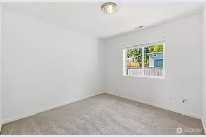 7624 NE 201st Place, Kenmore, WA 98028 - Photo 33