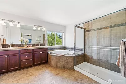 7624 NE 201st Place, Kenmore, WA 98028 - Photo 27