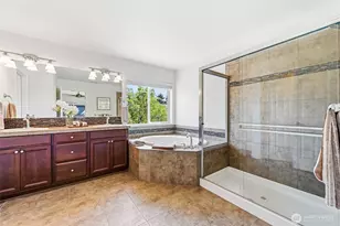 7624 NE 201st Pl, Kenmore, WA 98028 - Photo 27