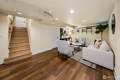 2320 Nob Hill Avenue N, Seattle, WA 98109 - Photo 23