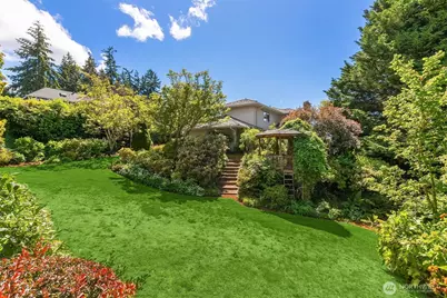 9636 NE 30th Place, Clyde Hill, WA 98004 - Photo 35