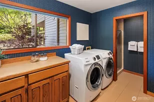 9636 NE 30th Pl, Clyde Hill, WA 98004 - Photo 19