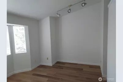 604 122nd Avenue NE, Bellevue, WA 98005 - Photo 7