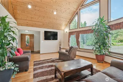 4515 Columbia Heights Road, Longview, WA 98632 - Photo 5