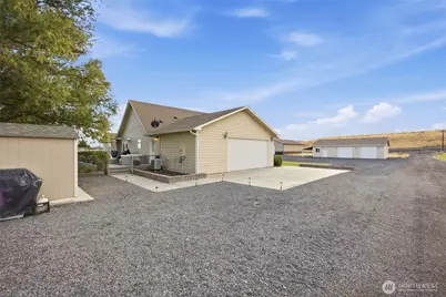 3489 Road F NE, Moses Lake, WA 98837 - Photo 15