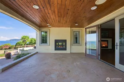 8711 Talbot Road, Edmonds, WA 98026 - Photo 17