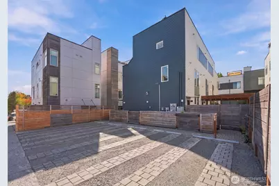 6016 California Avenue SW #D, Seattle, WA 98136 - Photo 33