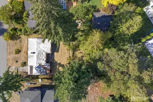 14262 SE Eastgate Dr, Bellevue, WA 98006 - Photo 15