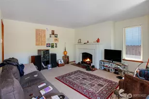 5030 15th Ave NE, Seattle, WA 98105 - Photo 3
