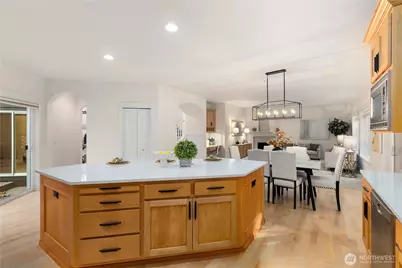 3117 222nd Court SE, Sammamish, WA 98075 - Photo 11