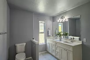 201 Glennwood Pl SE, Renton, WA 98056 - Photo 23
