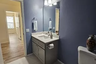 201 Glennwood Pl SE, Renton, WA 98056 - Photo 17