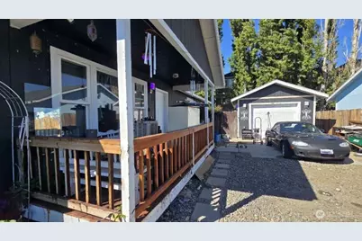 1561 Cashmere Street, Wenatchee, WA 98801 - Photo 3