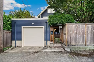 1239 20th Avenue E, Seattle, WA 98112 - Photo 29