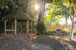 1015 E McLeod Rd, Bellingham, WA 98226 - Photo 3