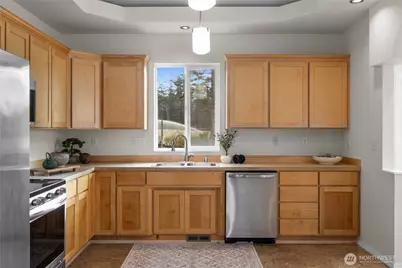 930 Donald Avenue, Oak Harbor, WA 98277 - Photo 11