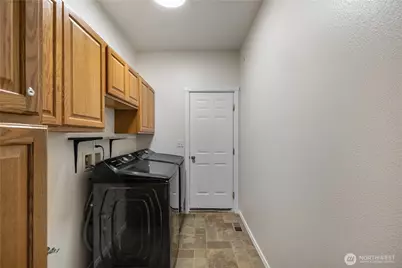 930 Donald Avenue, Oak Harbor, WA 98277 - Photo 29