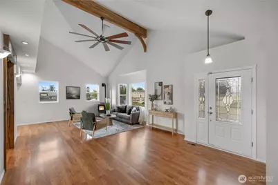 930 Donald Avenue, Oak Harbor, WA 98277 - Photo 3