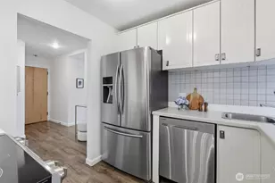 1601 E Columbia St, Seattle, WA 98122 - Photo 13