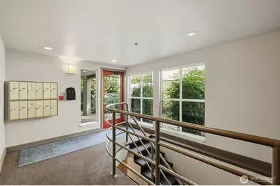 1601 E Columbia Street #104, Seattle, WA 98122 - Photo 31