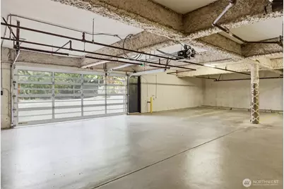1601 E Columbia Street #104, Seattle, WA 98122 - Photo 33