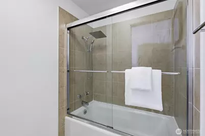 1601 E Columbia Street #104, Seattle, WA 98122 - Photo 25