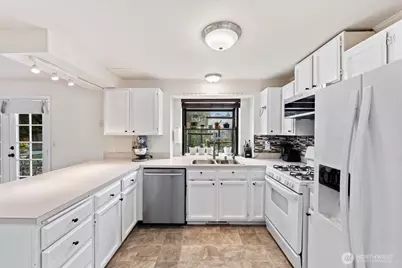 20507 123rd Street Ct E, Bonney Lake, WA 98391 - Photo 7