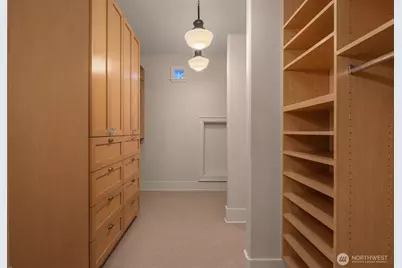1718 Palm Avenue SW, Seattle, WA 98116 - Photo 27