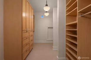 1718 Palm Ave SW, Seattle, WA 98116 - Photo 27