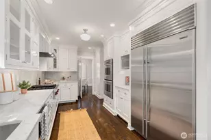 463 Lynn St, Seattle, WA 98109 - Photo 9