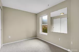 425 Vine St, Seattle, WA 98121 - Photo 23
